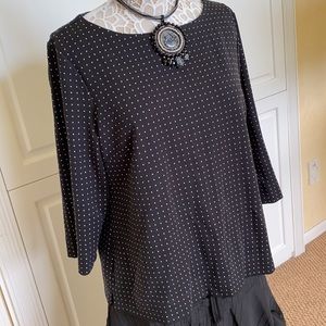 Chico’s size 2 polka dot top, perfect condition